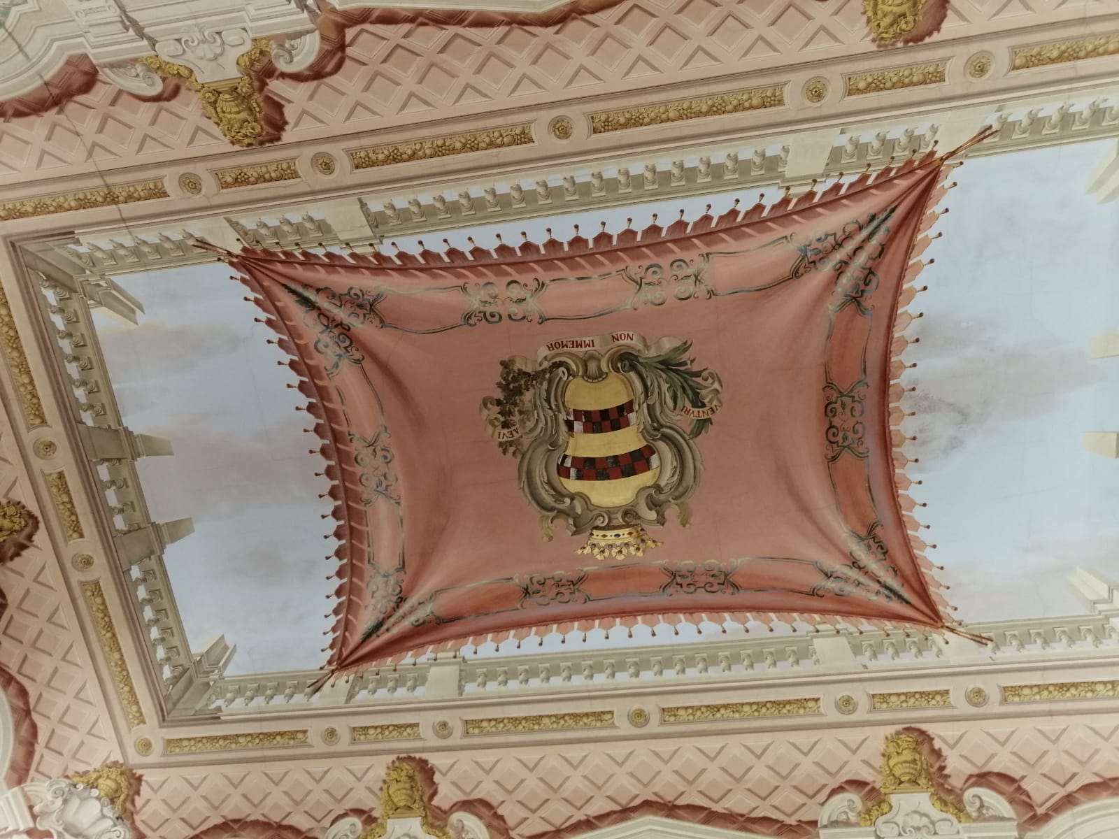 palazzo-serra-di-cassano